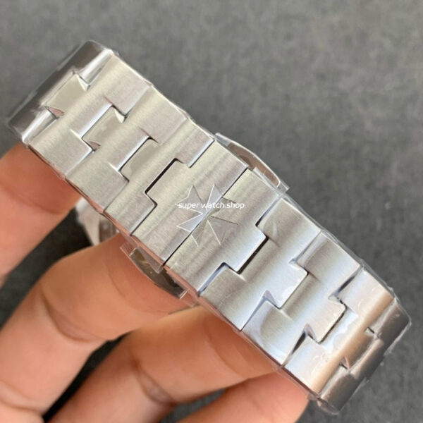 8F Factory Vacheron Constantin Overseas 4300V Perpetual Calendar 41.5mm Full Steel Silver Dial - Image 7