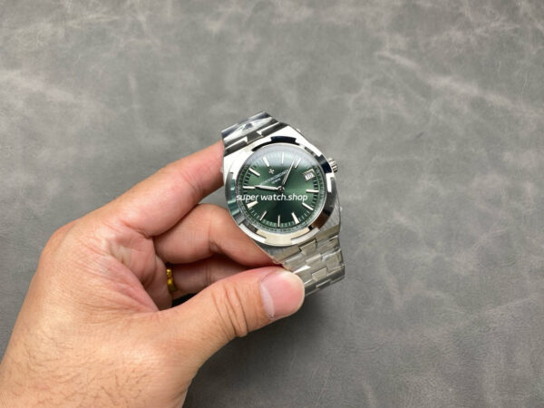 8F Factory Vacheron Constantin Overseas 4500V 41mm Full Steel Green Dial - Image 4