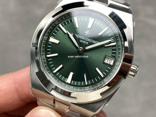 8F Factory Vacheron Constantin Overseas 4500V 41mm Full Steel Green Dial - Image 3