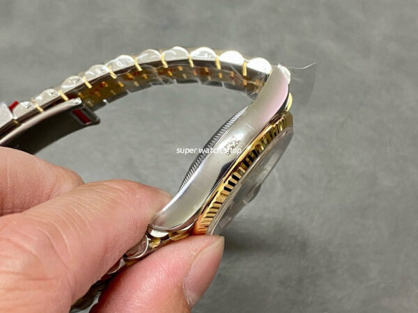 Clean Factory Rolex Datejust 126233-0021 36mm Half Gold Diamond Black Dial - Image 5