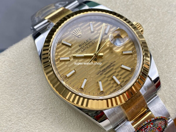 Clean Factory Rolex Datejust 126233-0040 36mm Half Gold Fluted Motif Gold Dial - Image 2