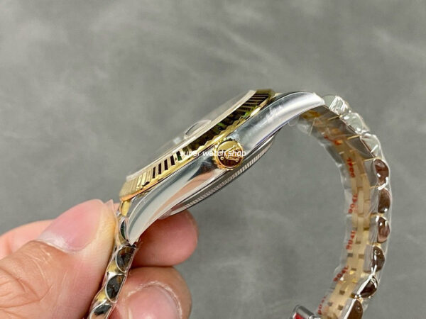 Clean Factory Rolex Datejust 126333-0012 41mm Half Gold Diamond Champagne Dial - Image 6