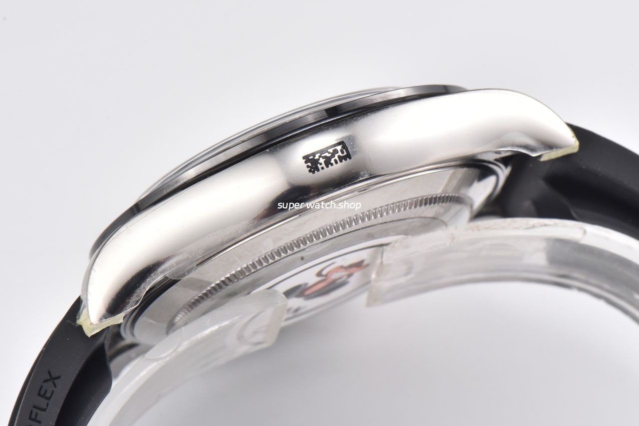 Clean Factory Rolex Daytona 116519LN 40mm White Gold Oysterflex Arab Number Racing Black Dial - Image 4