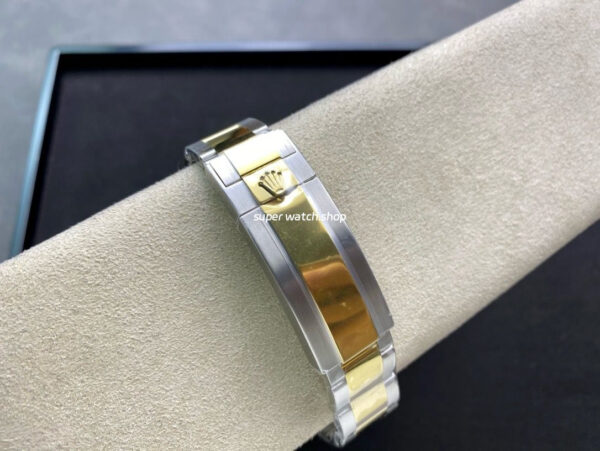 Clean Factory Rolex Submariner Date 116613LB 40mm Half Gold Blue Dial - Image 8