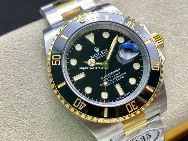 Clean Factory Rolex Submariner Date 116613LN 40mm Half Gold Black Dial - Image 2