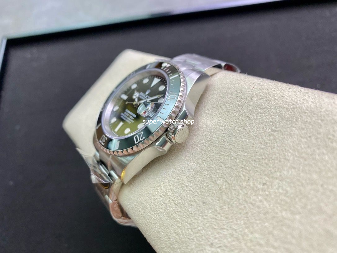 Clean Factory Rolex Submariner Date 126610LN 41mm Black Dial - Image 7