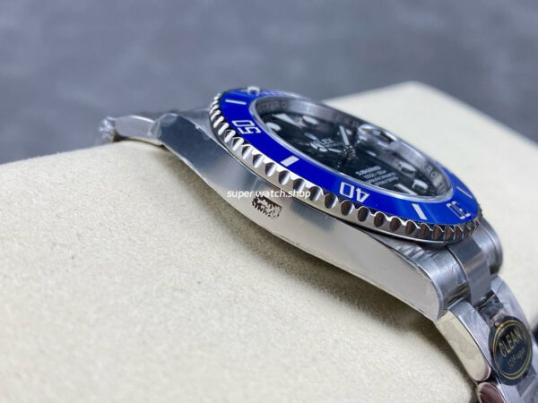 Clean Factory Rolex Submariner Date 126619LB 41mm Full White Gold Black Dial - Image 7