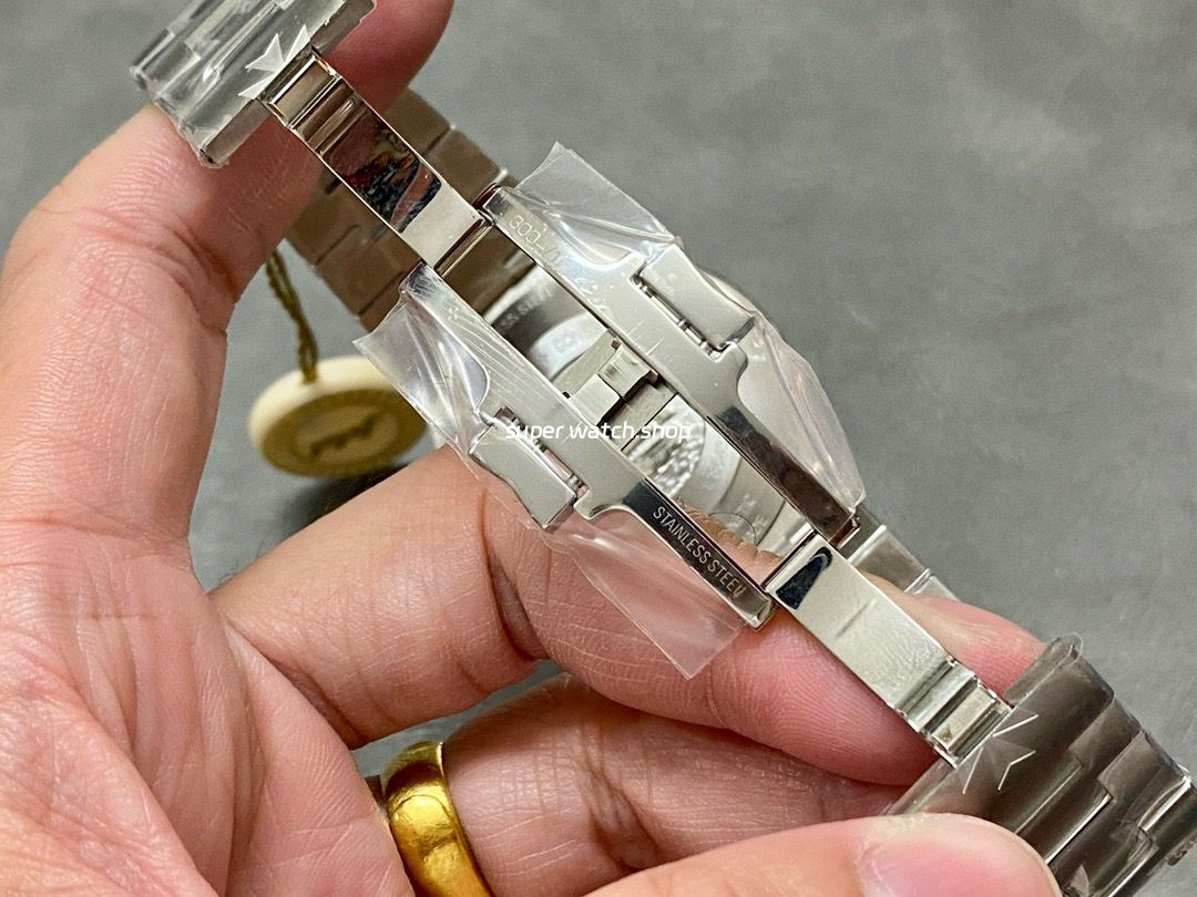 PPF Factory Vacheron Constantin Overseas 47040-B01A-9093 42mm Full Steel Arabic Numerals Silver Dial - Image 9