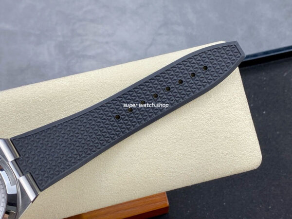 PZ Factory Vacheron Constantin Overseas Dual Time 7900V-110A-B333 41mm Steel Rubber Strap Silver Dial - Image 9