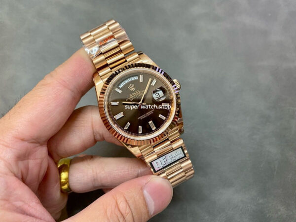 QF Factory Counterweight Rolex Day-Date 228235-0003 40mm Full Rose Gold Baguette Diamond Brown Dial - Image 4