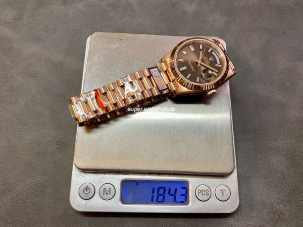 QF Factory Counterweight Rolex Day-Date 228235-0003 40mm Full Rose Gold Baguette Diamond Brown Dial - Image 9