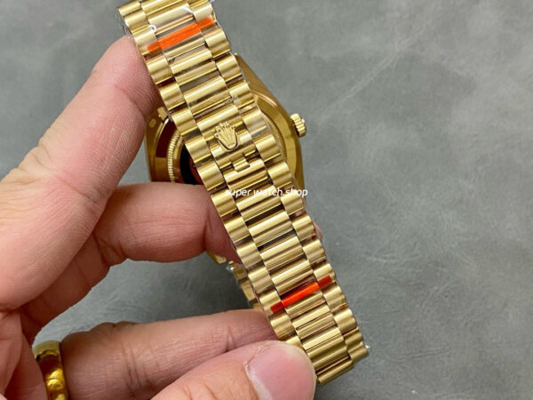 QF Factory Counterweight Rolex Day-Date 228238-0004 40mm Full Yellow Gold Baguette Diamond Black Dial - Image 8