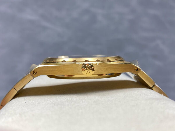 VC+ Factory Vacheron Constantin JUMBO 222 44018 37mm Yellow Gold Gold Dial - Image 6