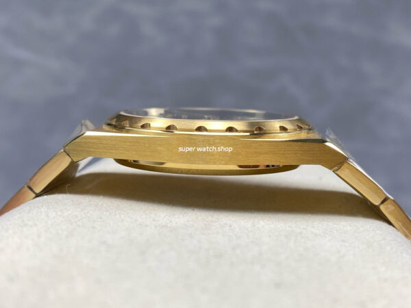 VC+ Factory Vacheron Constantin JUMBO 222 44018 37mm Yellow Gold Gold Dial - Image 5