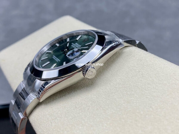 VS Factory Rolex Datejust 126300-0019 41mm Smooth Bezel Full 904L Mint Green Dial - Image 6