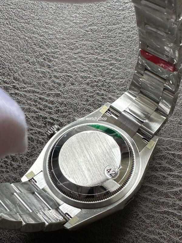 VS Factory Rolex Oyster Perpetual 134300-0006 41mm Full 904L pistachio Green Dial - Image 6
