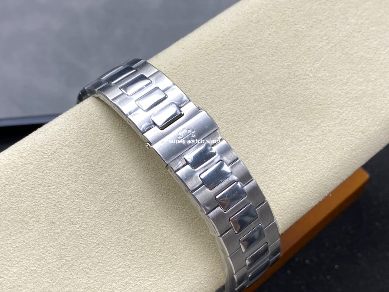 3K Factory Patek Philippe Nautilus 5980/60G-001 White Gold Blue-Gray Dial - Image 9