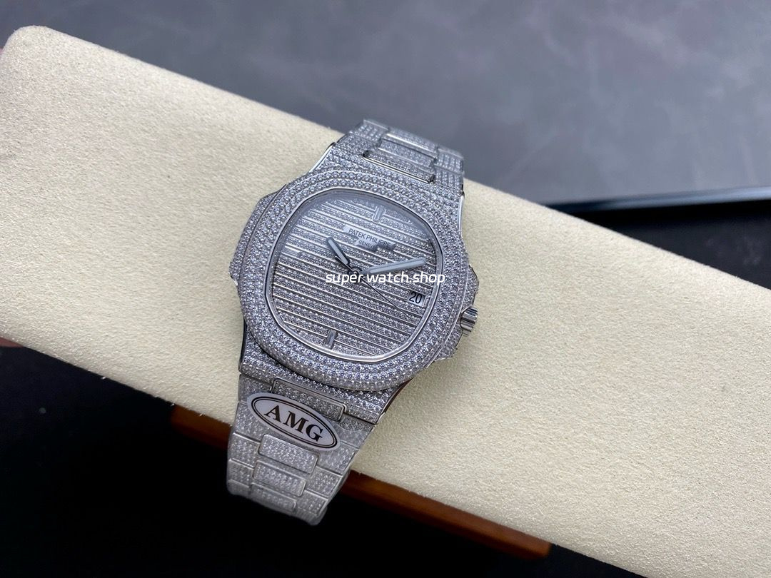AMG Factory Patek Philippe Nautilus PP5711 40mm Small Diamond Bezel White Gold Diamond Baguette Diamond Silver Dial - Image 5