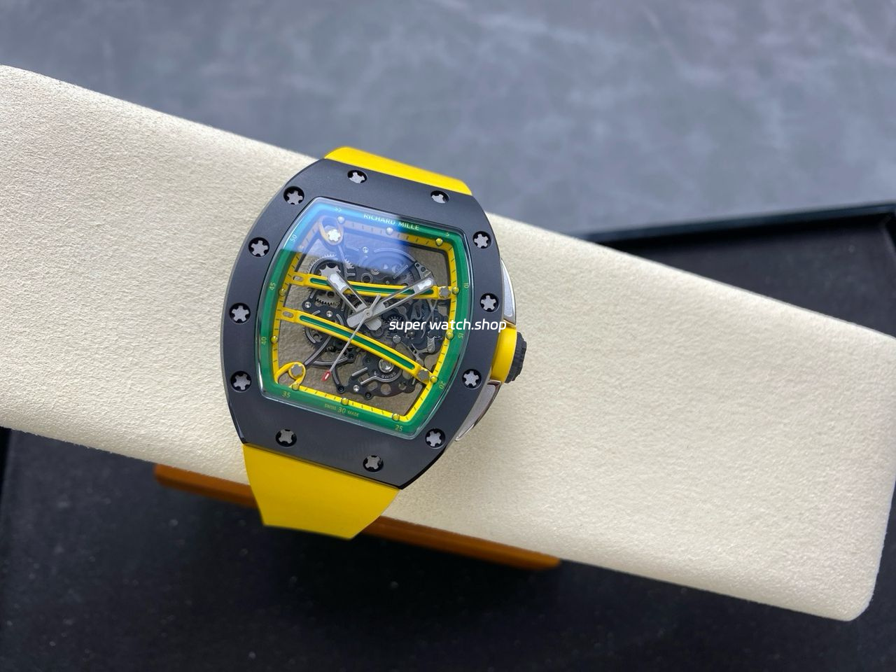 RM Factory Richard Mille RM61-01 42.7mm Carbon Fiber Yellow Rubber Strap Yellow And Green Skeleton Dial - Image 5