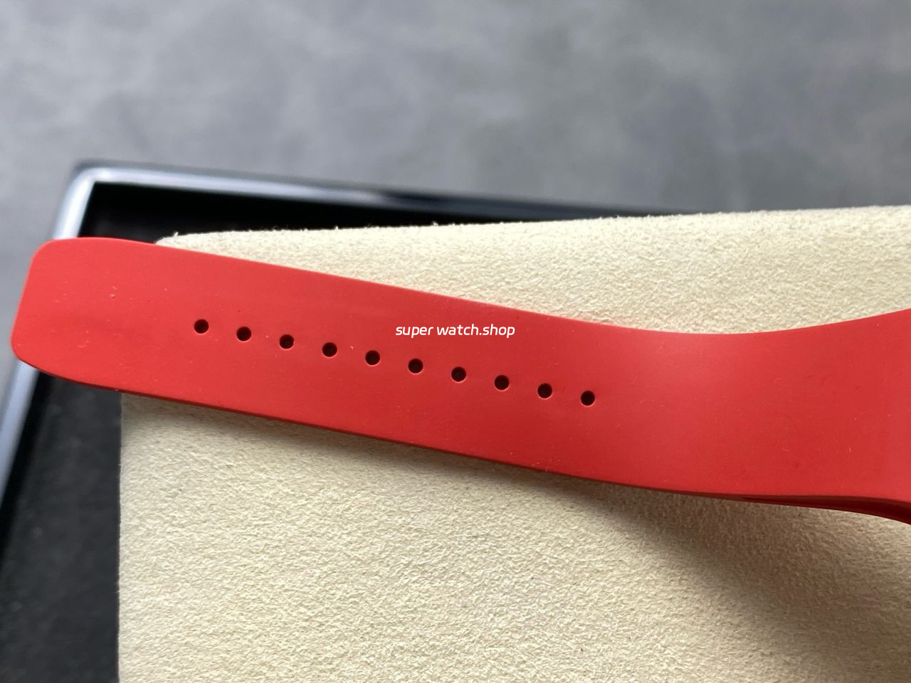 ZF Factory Richard Mille RM07 31.4mm Diamond White Gold Red Rubber Strap Skeletonized Black Dial - Image 9