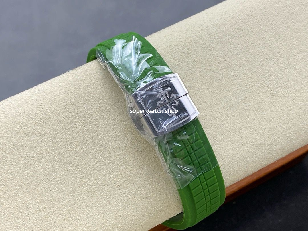GR Factory Patek Philippe Aquanaut 5267/200A-011 38.8mm Steel Green Rubber Strap Green Dial - Image 9