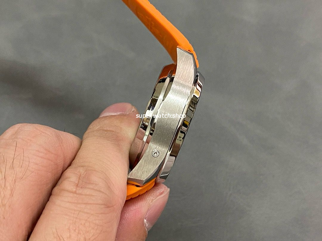 MMA Factory Patek Philippe Aquanaut 42.2mm 5968A-001 Orange Rubber Strap Black Dial - Image 5