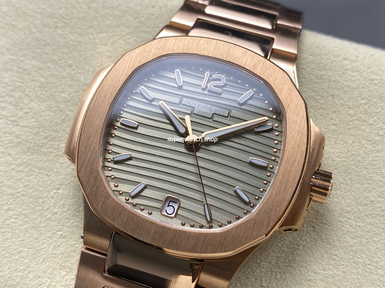 TW Factory Patek Philippe Nautilus 71181R Rose Gold Champagne Dial - Image 3