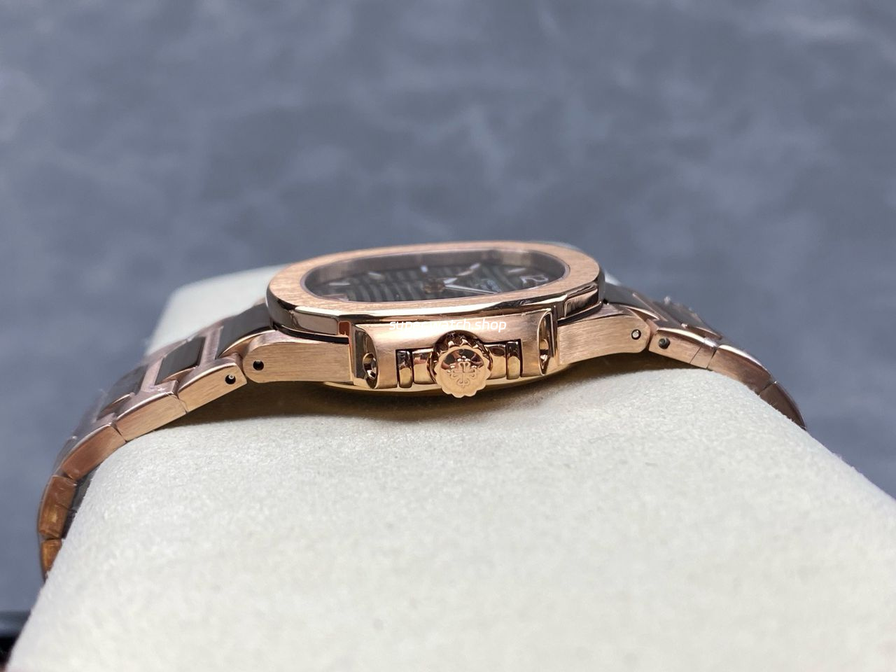 TW Factory Patek Philippe Nautilus 71181R Rose Gold Champagne Dial - Image 7