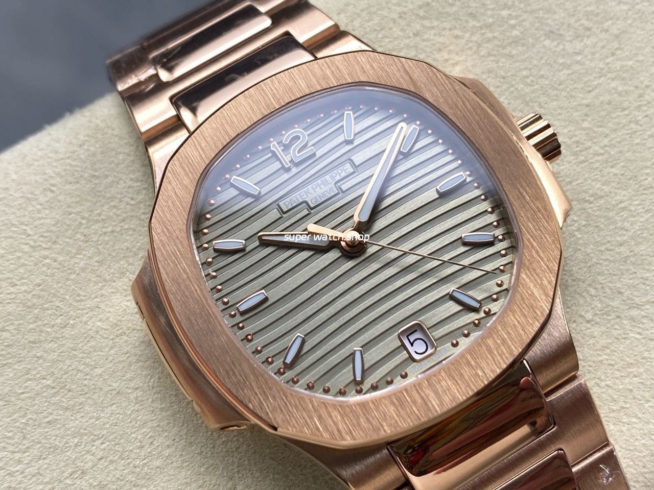 TW Factory Patek Philippe Nautilus 71181R Rose Gold Champagne Dial - Image 2