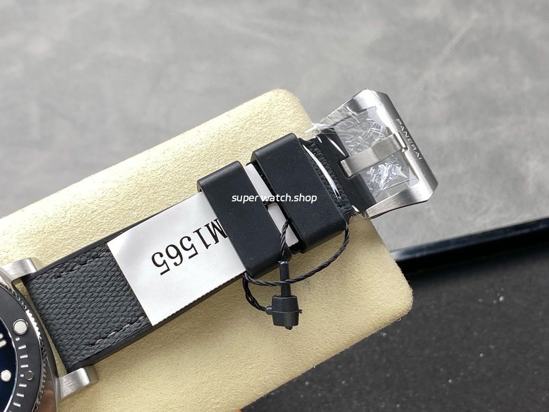 VS Factory Panerai Submersible Luna Rossa Pam1565 42mm Steel Rubber Strap Dark Blue Dial - Image 8