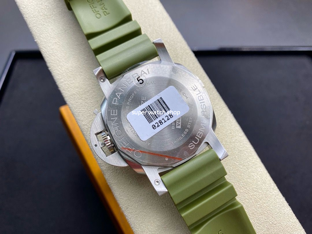 VS Factory Panerai Submersible PAM 01055 42mm Steel Verde Militare Green Rubber Strap Verde Militare Green Dial - Image 7