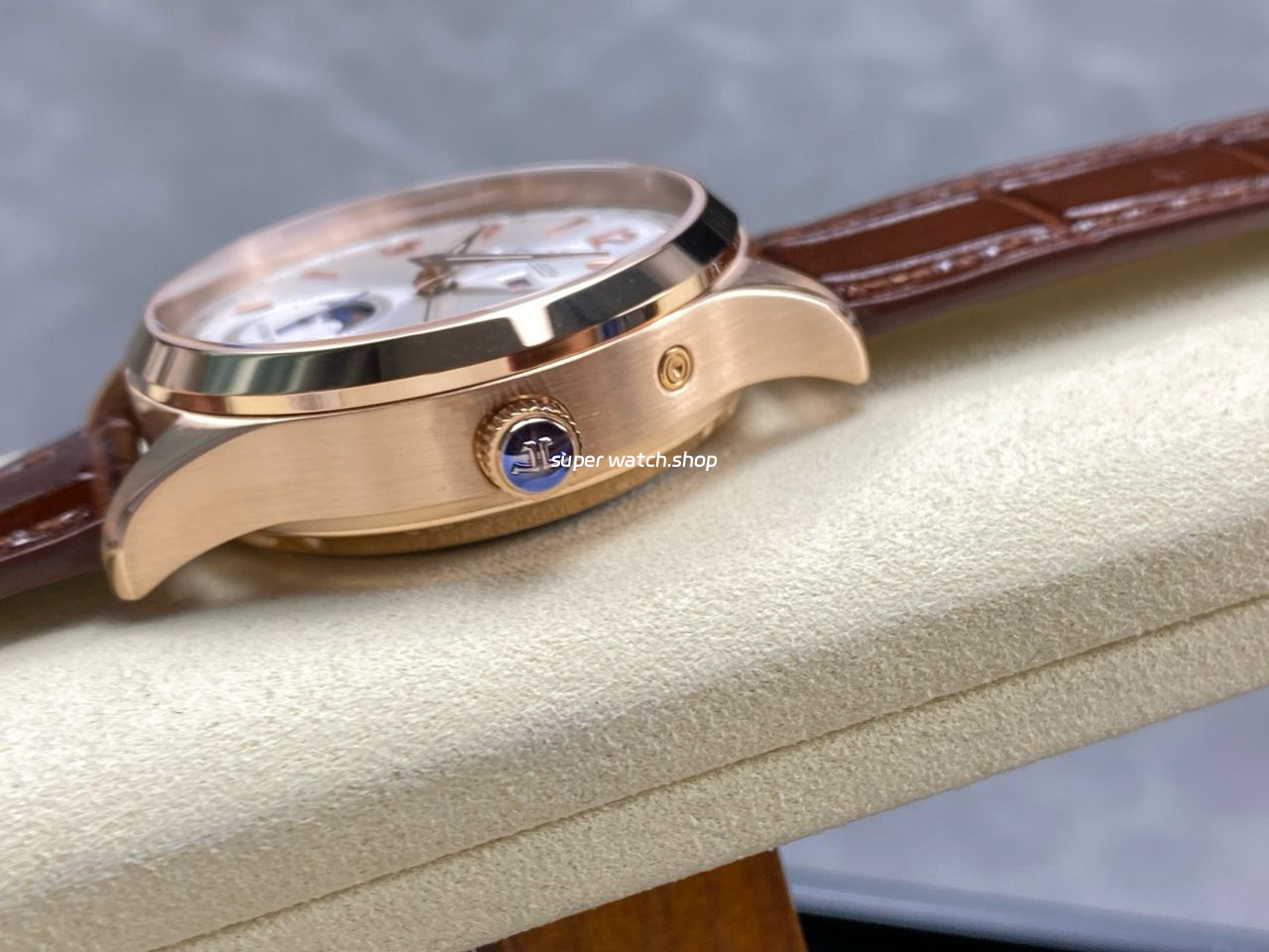 TW Factory Jaeger-LeCoultre Master Calendar Q1552520 39mm Rose Gold Silver Dial - Image 6