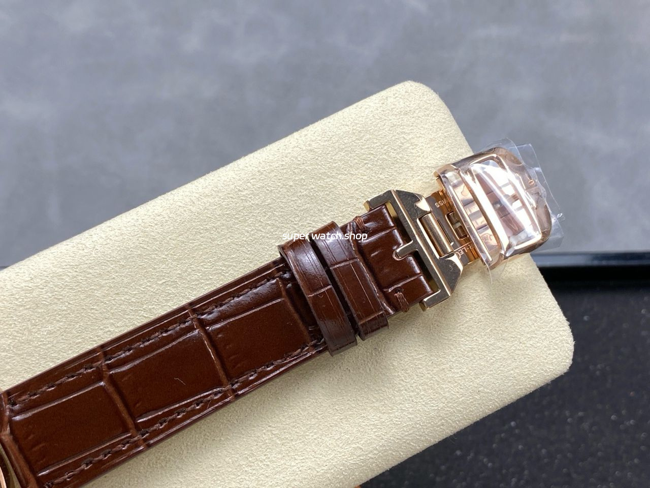 TW Factory Jaeger-LeCoultre Master Calendar Q1552520 39mm Rose Gold Silver Dial - Image 8