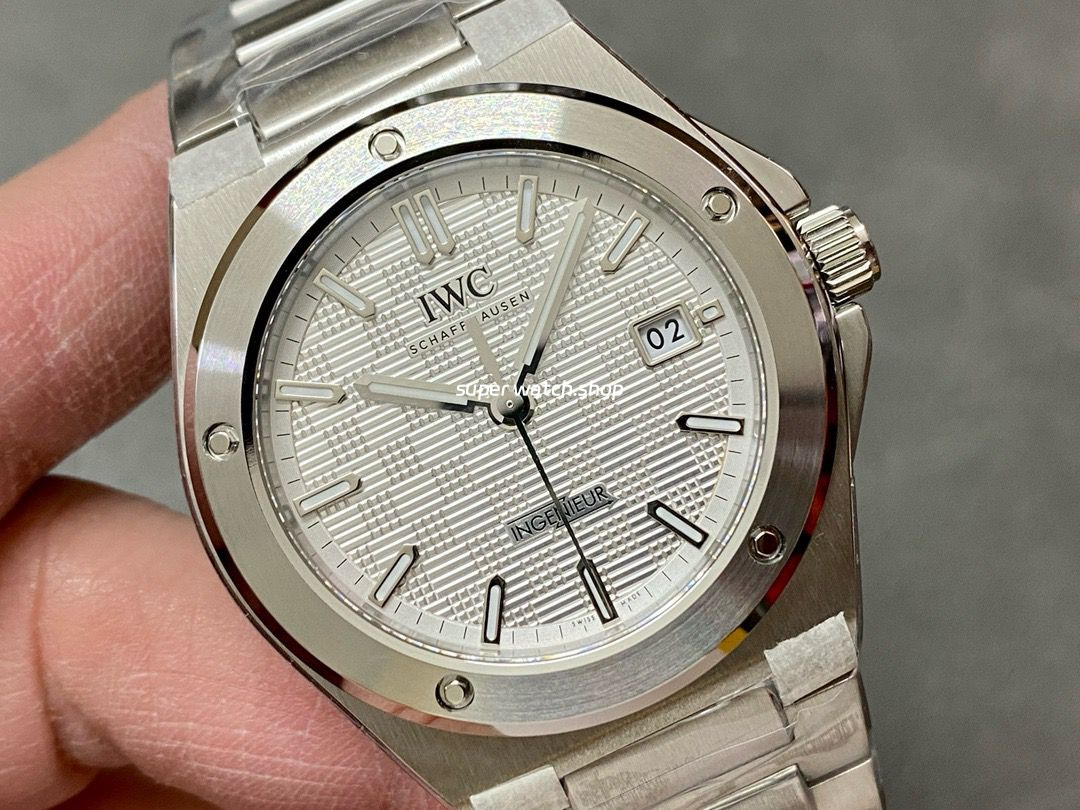 V7 Factory IWC Ingenieur Automatic IW328902 40mm Full Steel Silver Dial - Image 2