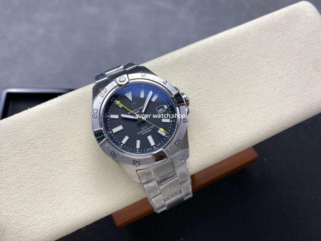 BLS Factory Breitling Avenger A323201A1B1X1 44mm Full Steel Yellow GMT Needle Black Dial - Image 4