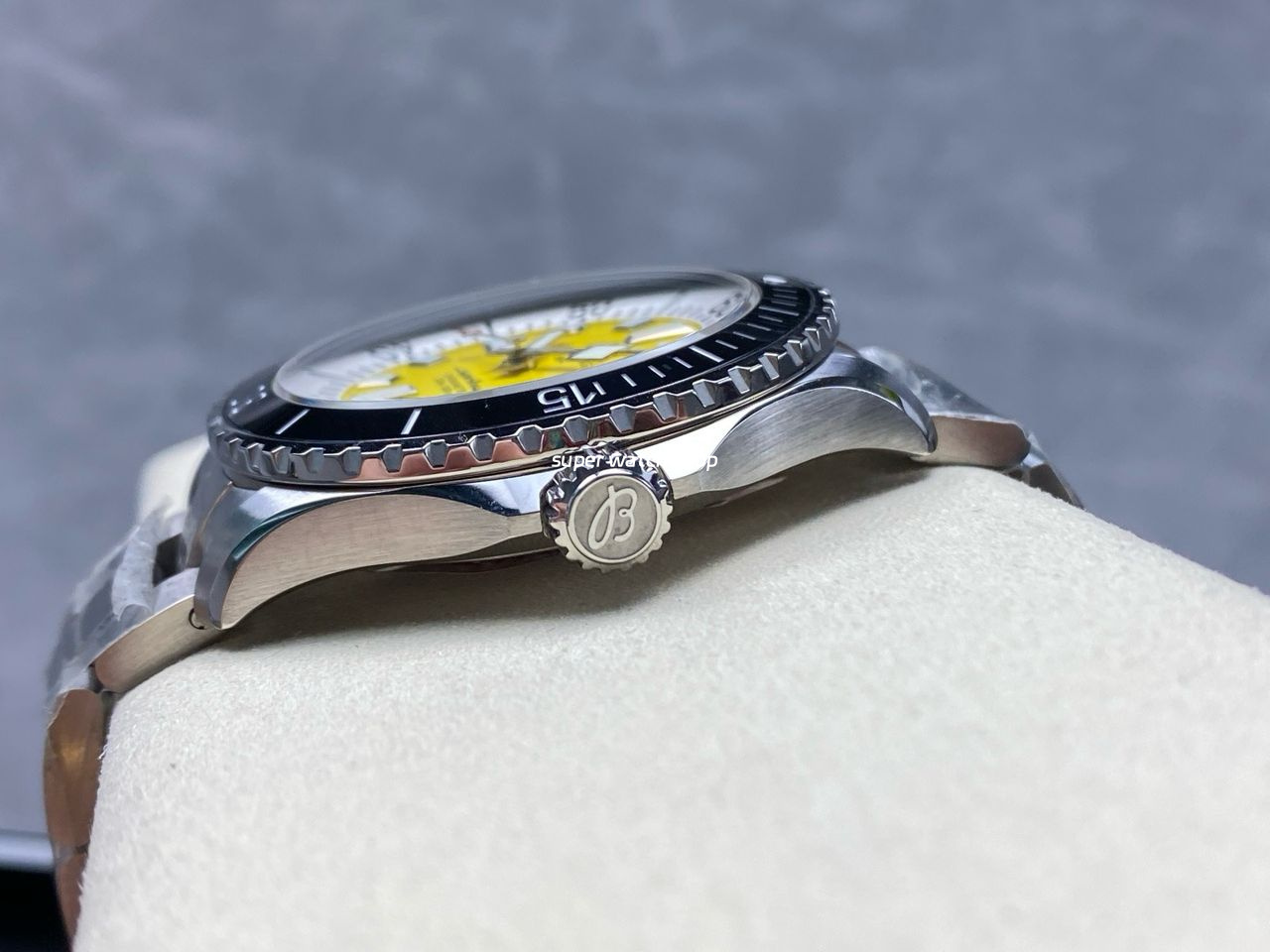 TF Factory Breitling Superocean A17375211I1A1 44mm Black Bezel Full Steel Yellow Dial - Image 6