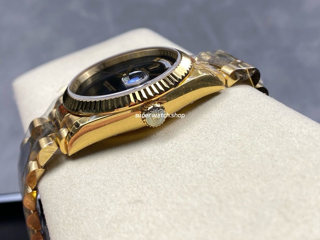 8+ Factory Counterweight Rolex Day-Date 18038 36mm Full Yellow Gold Black Dial - Image 6