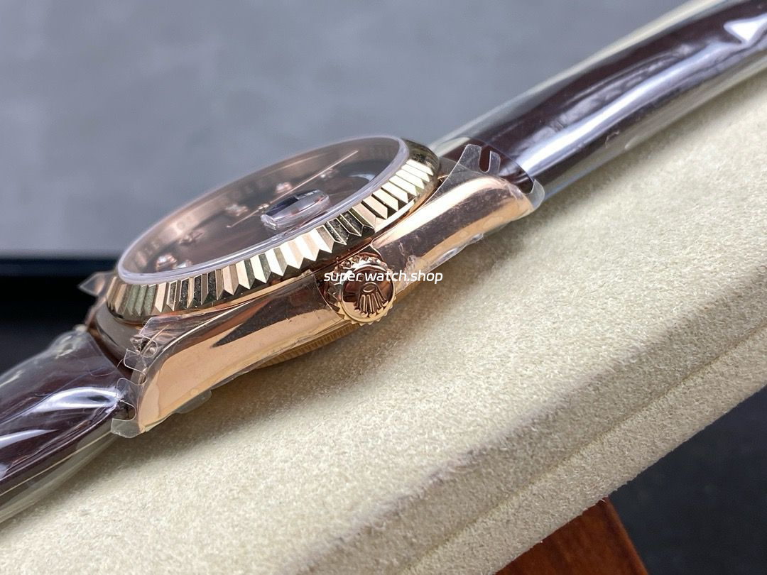 8+ Factory Counterweight Rolex Day-Date 36mm 128235-0037 Rose Gold Crocodile Leather Strap Diamond Mope&Baguette Diamond Brown Ombré Dial - Image 6
