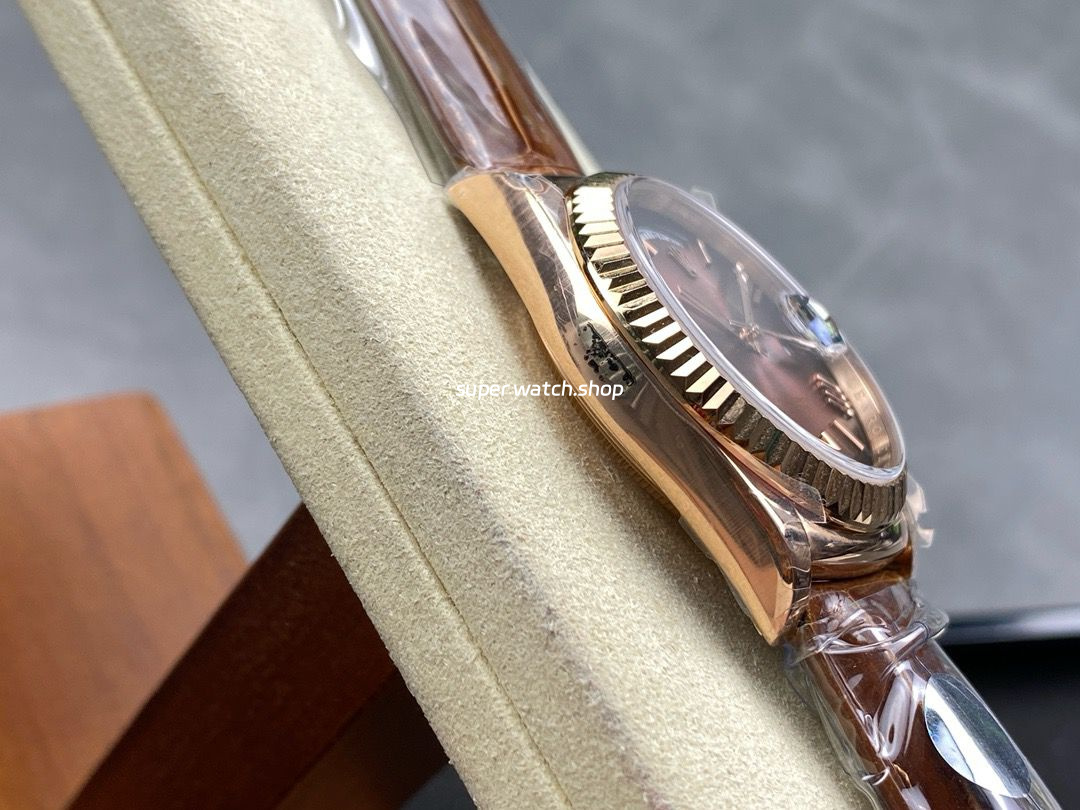 8+ Factory Counterweight Rolex Day-Date 36mm 128235-0075 Rose Gold Crocodile Leather Strap Roman Numerals Brown Ombré Dial - Image 5
