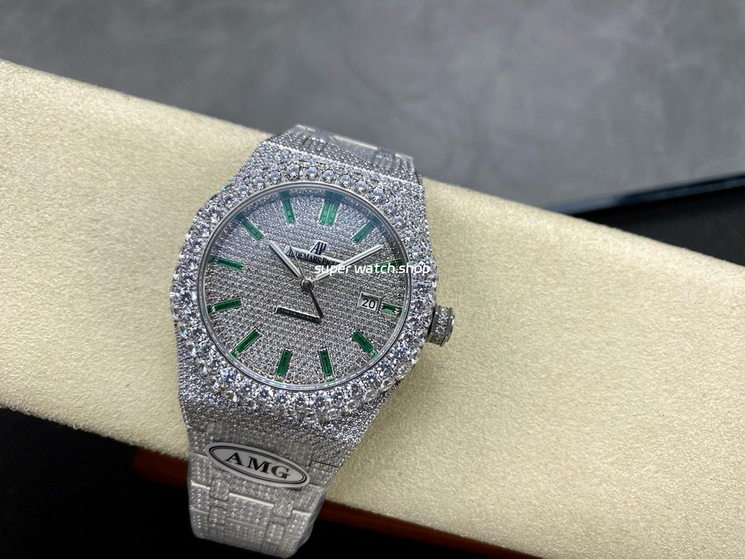 AMG Factory Audemars Piguet Royal Oak Selfwinding 15400 41mm Full Diamond Steel Green Diamond Baguette Dial - Image 4
