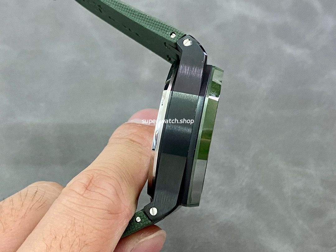 APF Factory Audemars Piguet Royal Oak Offshore Chronograph 26405CE.OO.A056CA.01 44mm Ceramic Rubber Strap Arabic Numerals Green Dial - Image 5