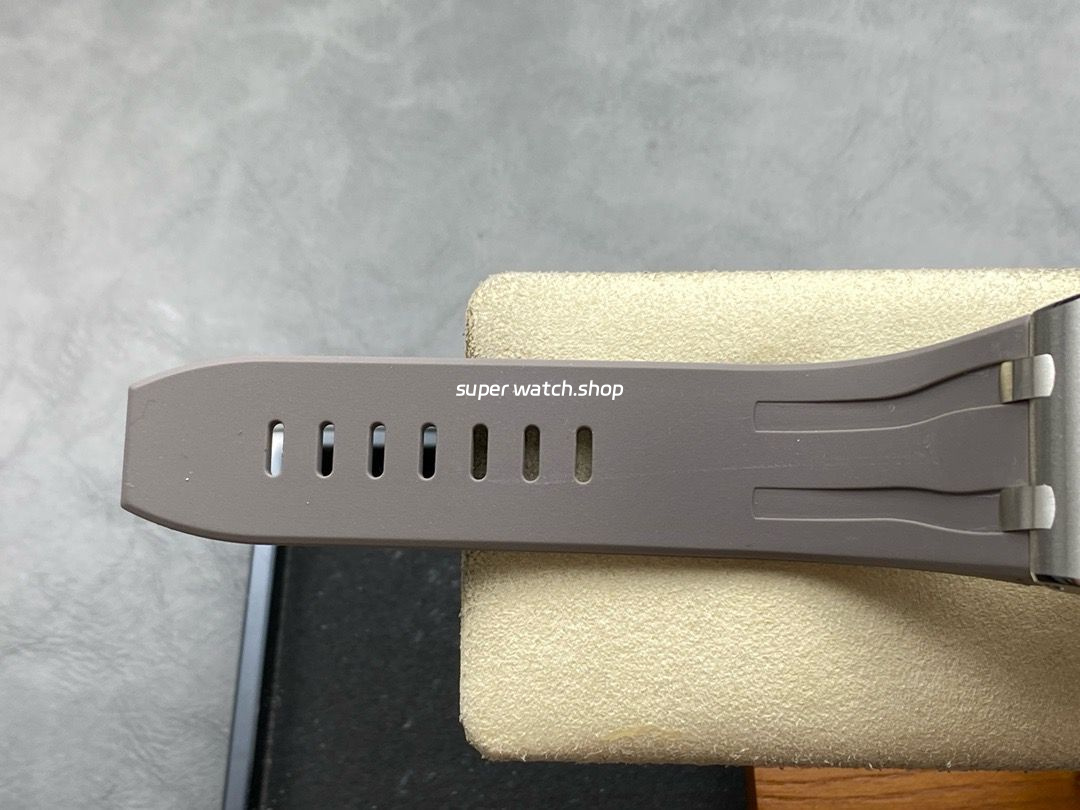 APF Factory Audemars Piguet Royal Oak Offshore Chronograph 26405CE.OO.A002CA.01 44mm Titanium Rubber Strap Grey Dial - Image 9