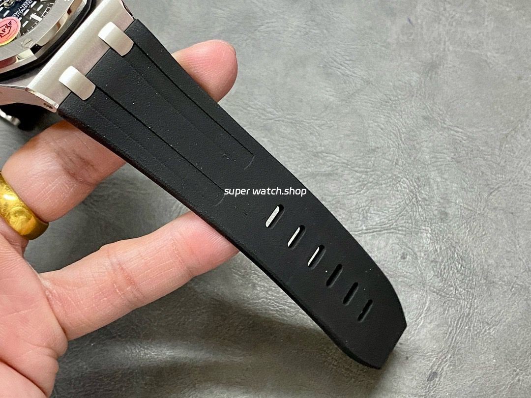 APS Factory Audemars Piguet Royal Oak Selfwinding 42mm 15710ST.OO.A002CA.01 Rubber Strap Black Dial - Image 8