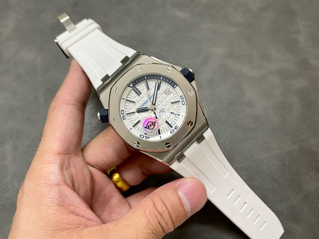APS Factory Audemars Piguet Royal Oak Selfwinding 42mm 15710ST.OO.A002CA.02 Rubber Strap White Dial - Image 4