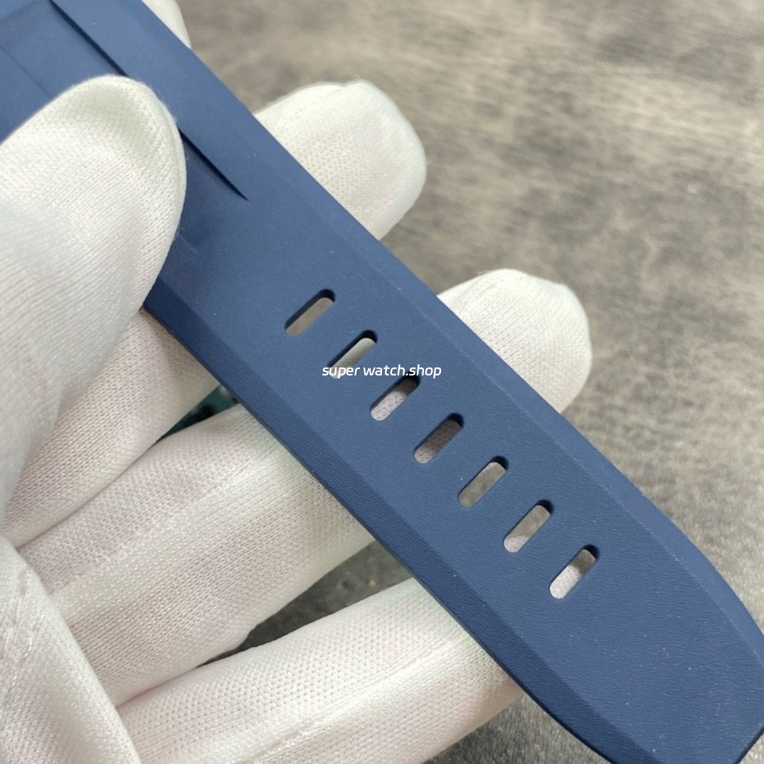 BF Factory Audemars Piguet Royal Oak Offshore Diver 15720ST.OO.A027CA.01 42mm Steel Rubber Strap Blue Dial - Image 9