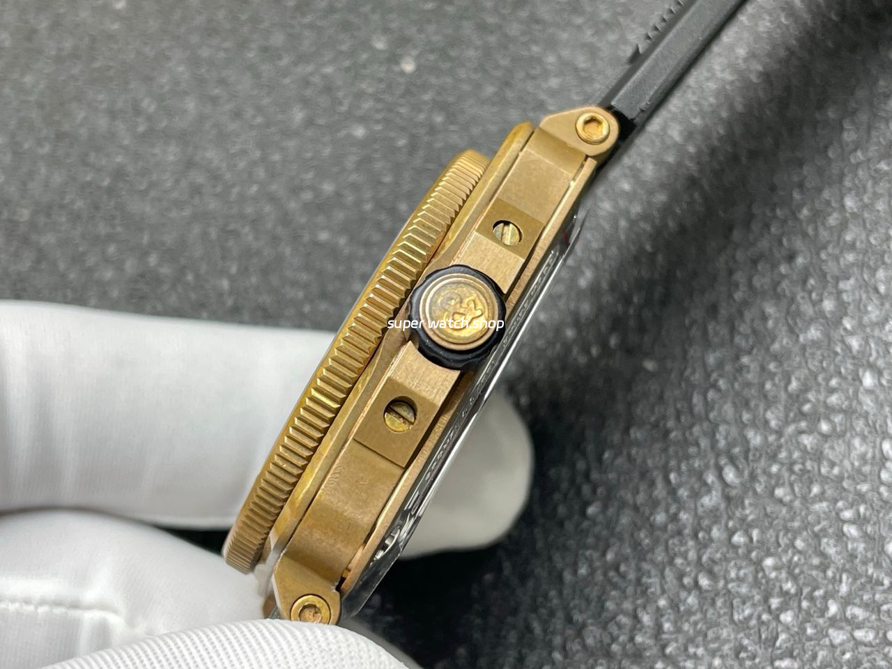 BRF Factory Bell Ross BR 03 BR0392-D-BR-BRSCA 42mm Bronze Rubber Strap Grey Dial - Image 6