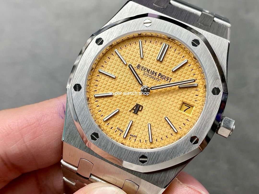 IPF Factory Audemars Piguet Royal Oak Jumbo 15202BC.OO.1240BC.01 39mm Full White Gold Pink Dial - Image 3