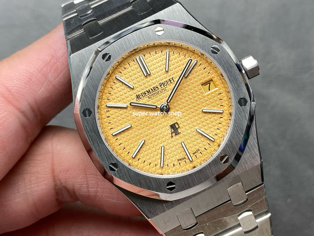 IPF Factory Audemars Piguet Royal Oak Jumbo 15202BC.OO.1240BC.01 39mm Full White Gold Pink Dial - Image 4