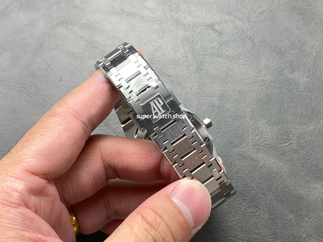 IPF Factory Audemars Piguet Royal Oak Jumbo 15202BC.OO.1240BC.01 39mm Full White Gold Pink Dial - Image 9