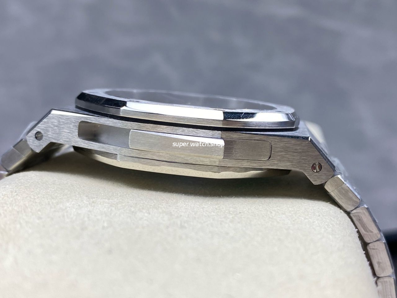 TW Factory Audemars Piguet Royal Oak 26591IP.OO.1252IP 42mm Full Steel Black Red Dial - Image 6